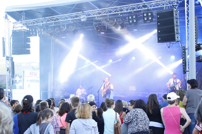 location podium couvert