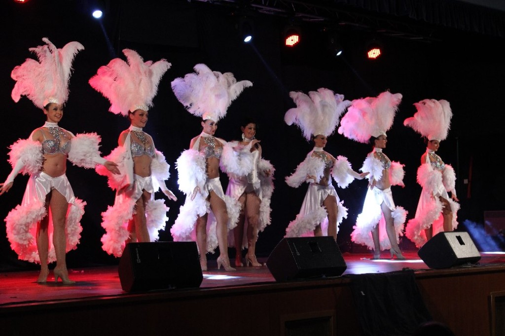 troupe de revue cabaret dans les bouche du rhone - PARIS SPECTACLE 04 ...